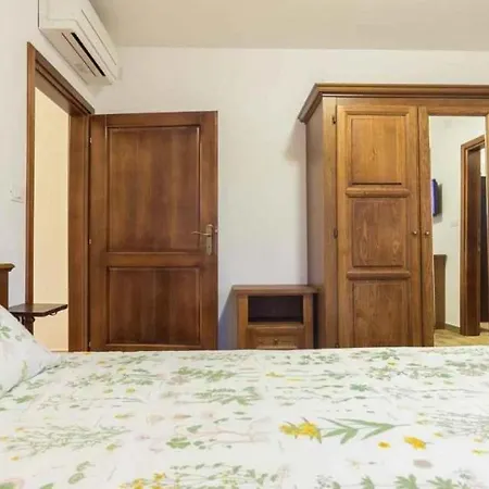 Holiday home In - Istrien 51827